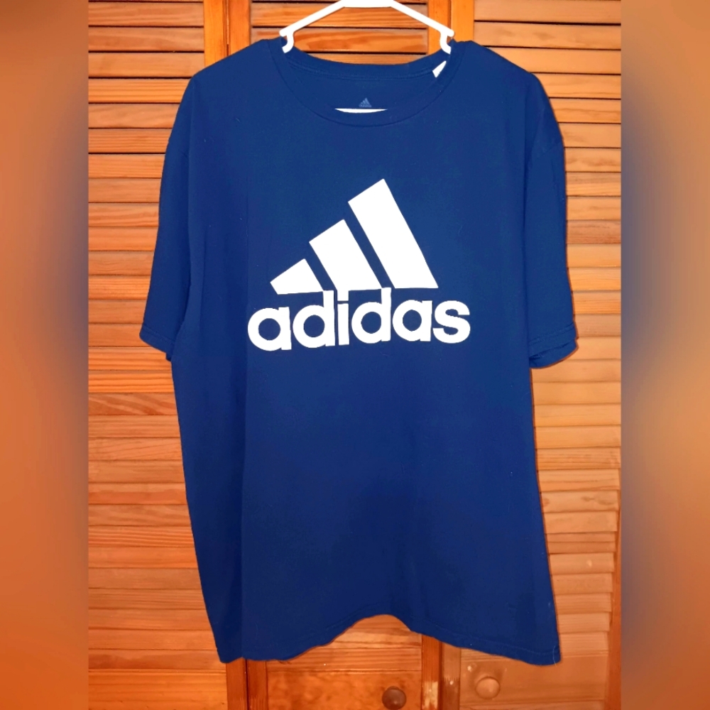 Adidas Men's Tshirt EUC